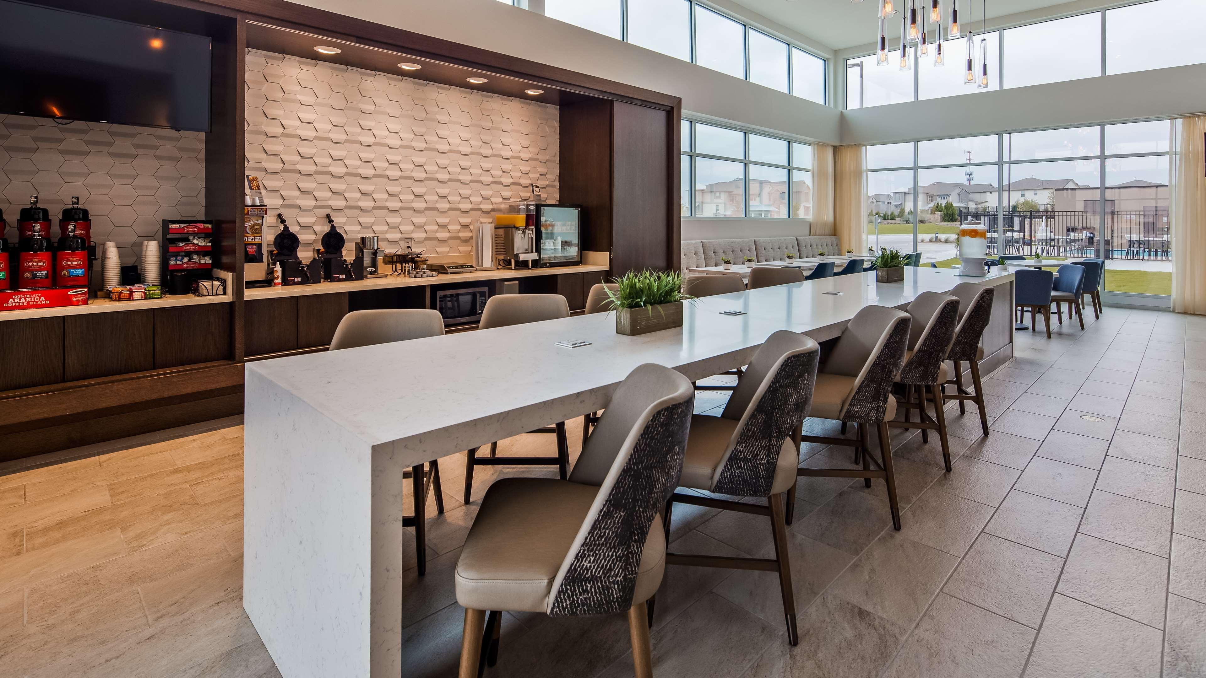 Best Western Plus Drayton Valley All Suites Εξωτερικό φωτογραφία